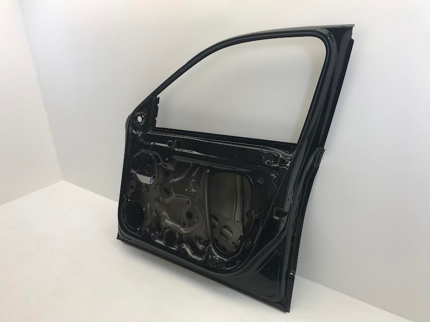SKODA Kamiq 2019-2023 Front Right Door 658831602 ( used with defect )