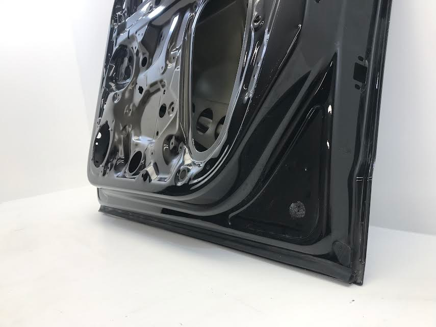 SKODA Kamiq 2019-2023 Front Right Door 658831602 ( used with defect )