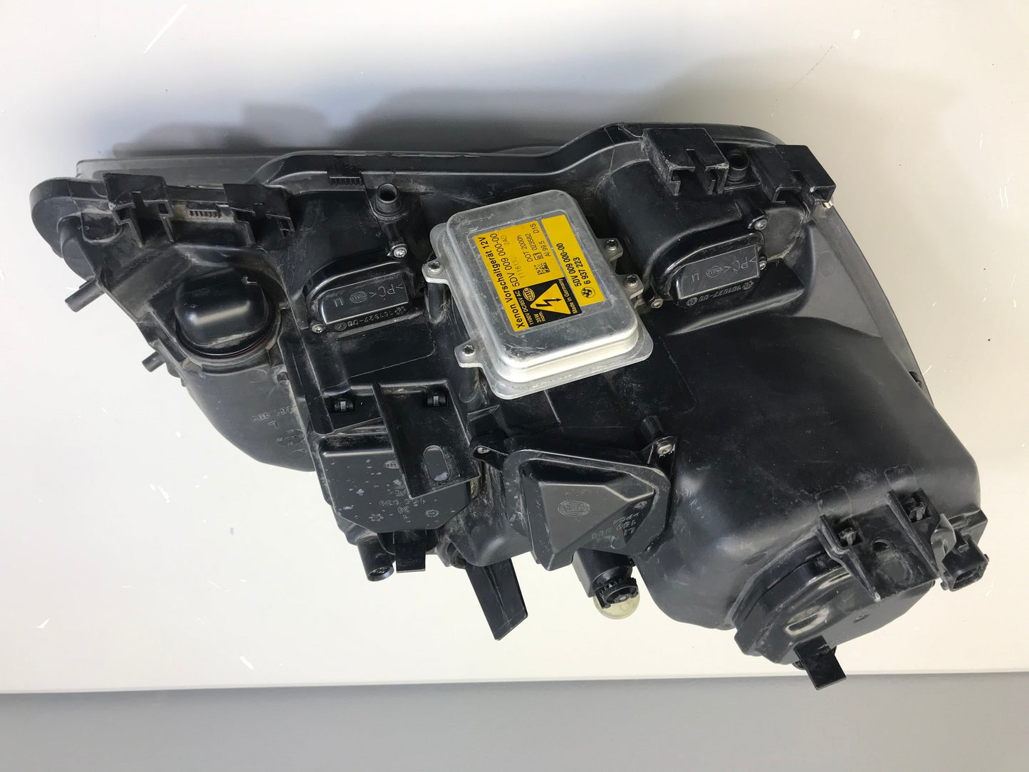 BMW 7 E65 E66 2005-2008 Front Headlight Left ( LHD car ) ( with defect ) 1EL00904341