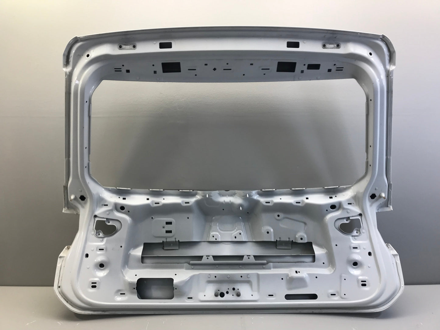 Volkswagen Tiguan 2018 Tailgate Boot Door OEM: 5NA827445A
