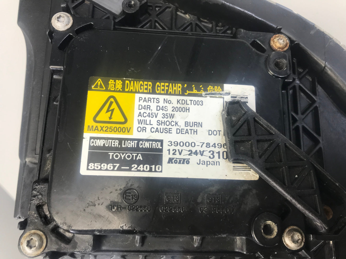 Toyota Avensis T25 2006-2009 Headlight Left Side ( LHD car ) OEM: 8596724010, 3900078496, 12V24V310