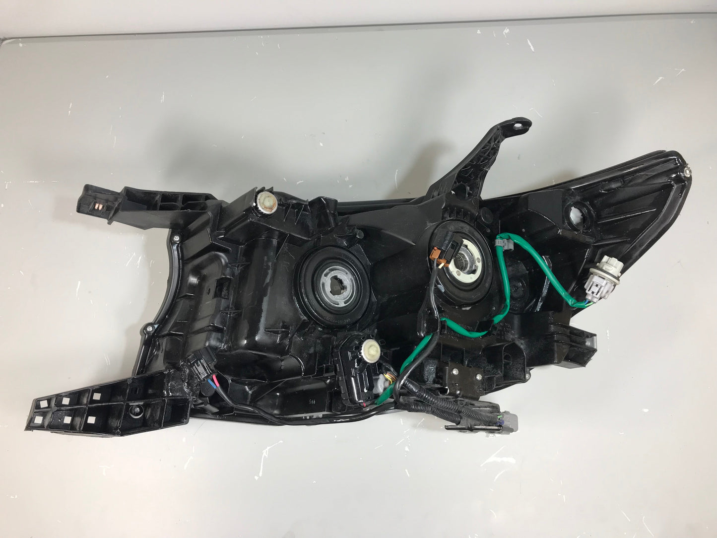 Toyota Land Cruiser 2019 Headlight Right Side Front Used RHD ( with defect ) OEM: 8113060N10