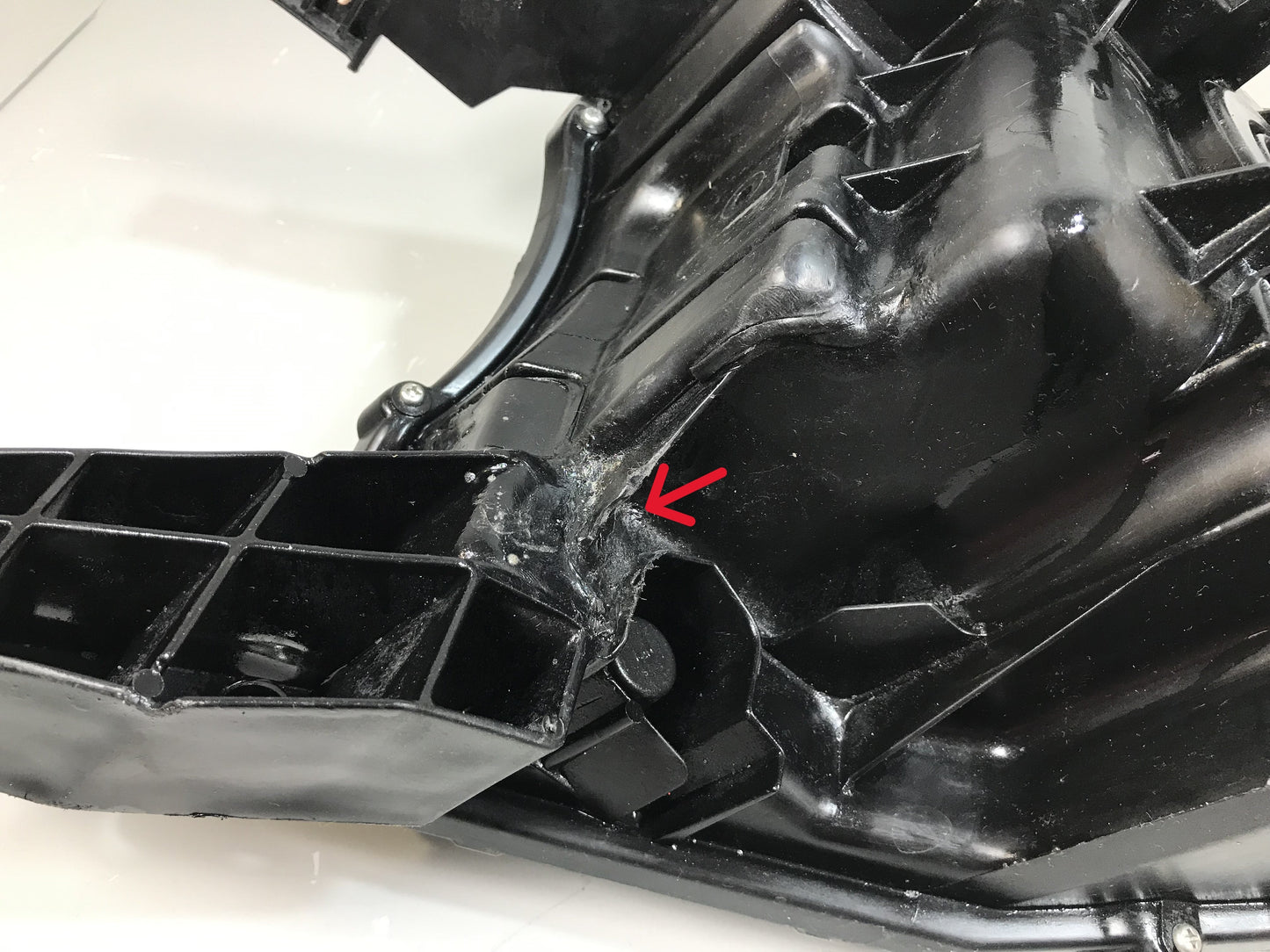 Toyota Land Cruiser 2019 Headlight Right Side Front Used RHD ( with defect ) OEM: 8113060N10