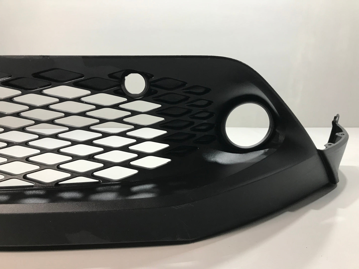 Toyota CHR C-HR 2016-2019 Front Bumper Lip Spoiler Grille Center Lower Middle In good Used condition OEM: 52129F4010