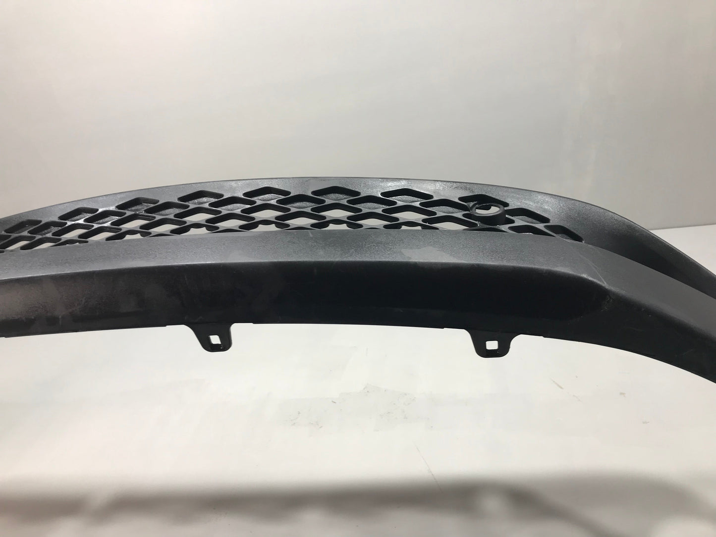 Toyota CHR C-HR 2016-2019 Front Bumper Lip Spoiler Grille Center Lower Middle In good Used condition OEM: 52129F4010