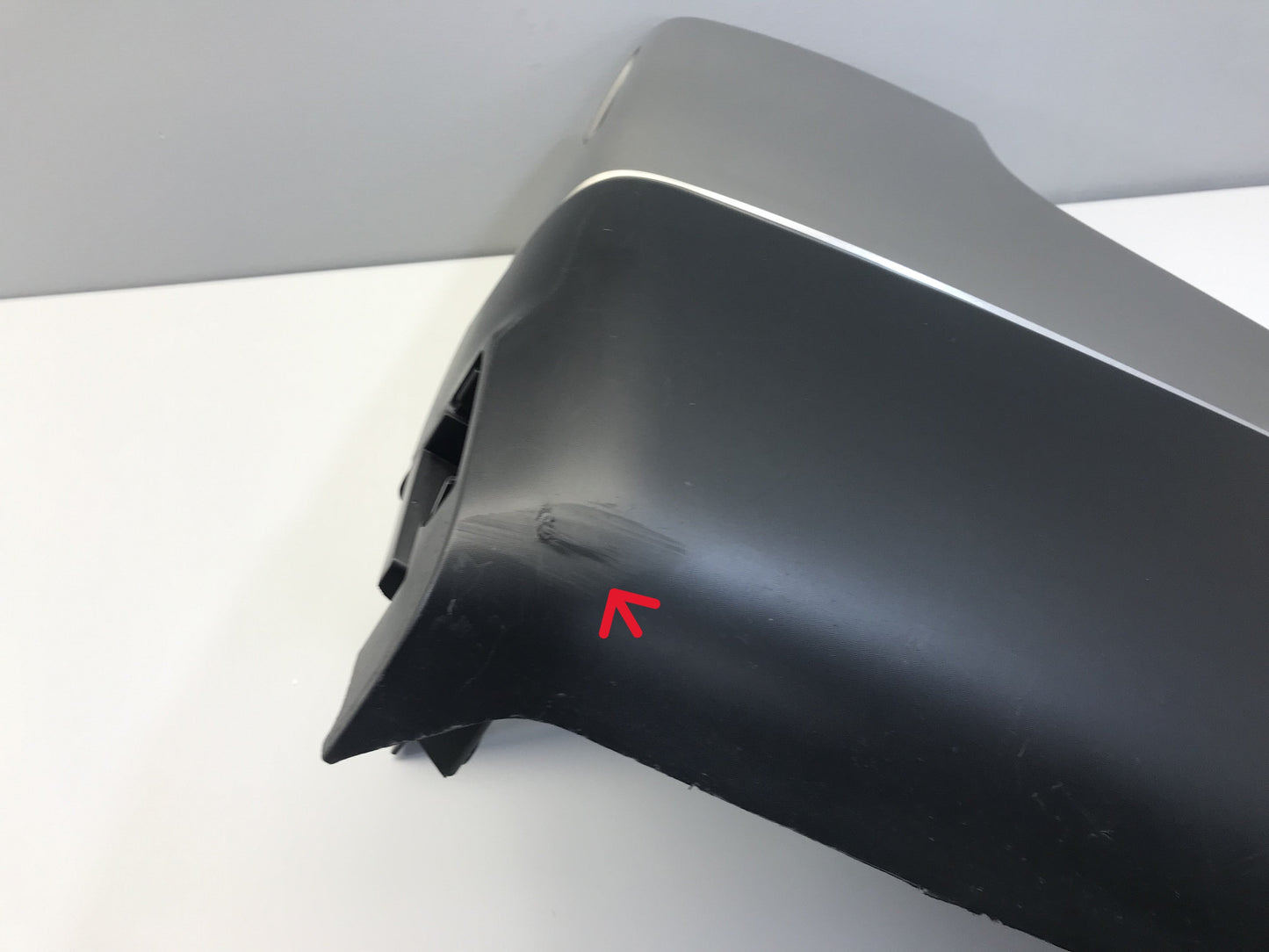 Renault Trafic III (X82) 2014- Rear bumper corner part right 850102827R