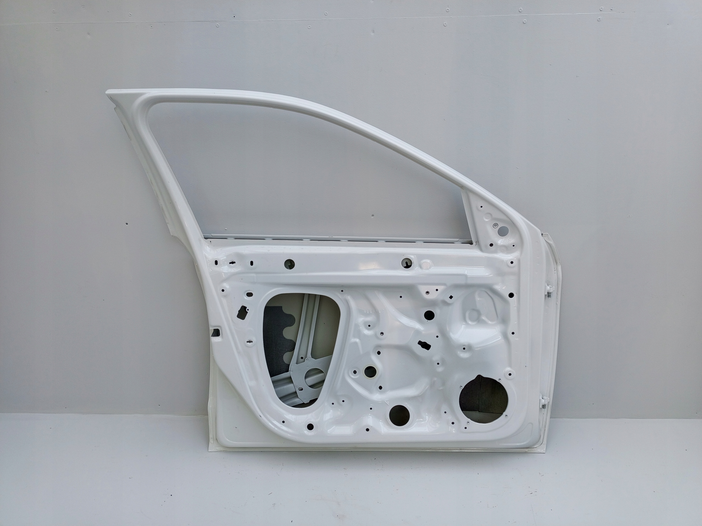 SKODA SCALA 2019- FRONT LEFT DOOR 657831311
