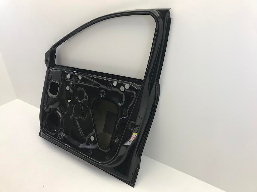 SEAT Ibiza V KJ 2017- Front Right Door OEM: 6F031312 ( with defect )