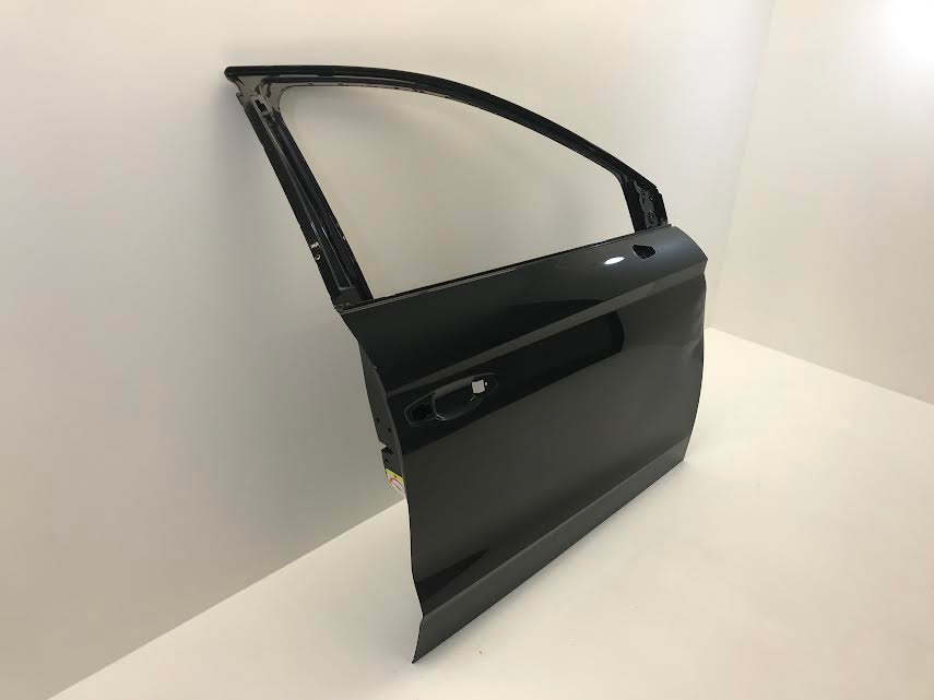 SEAT Ibiza V KJ 2017- Front Right Door OEM: 6F031312 ( with defect )
