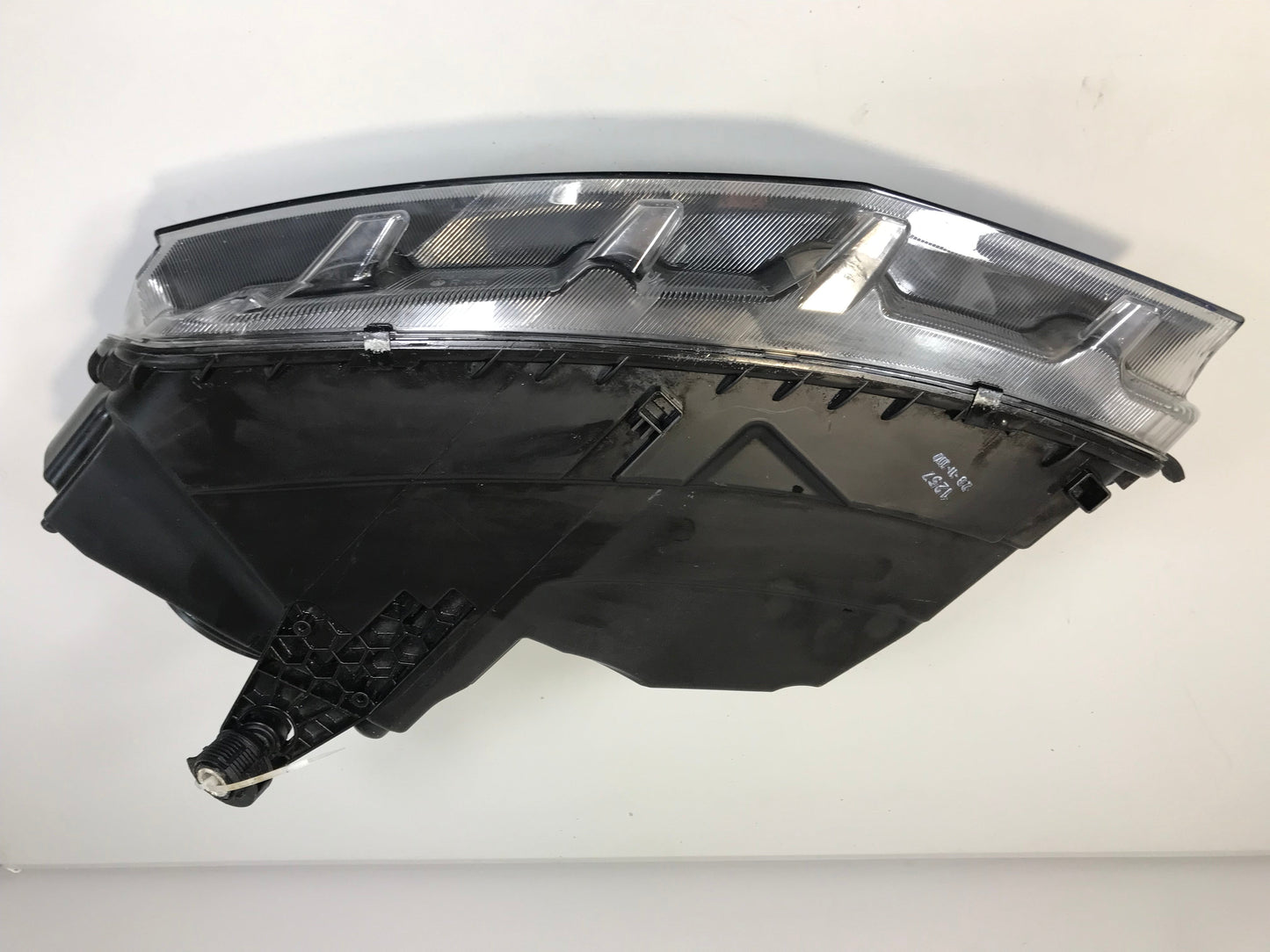 Skoda Octavia 3 III 5E0 2016-2019 Front Headlight Right Side 5E1941018 ( LHD )
