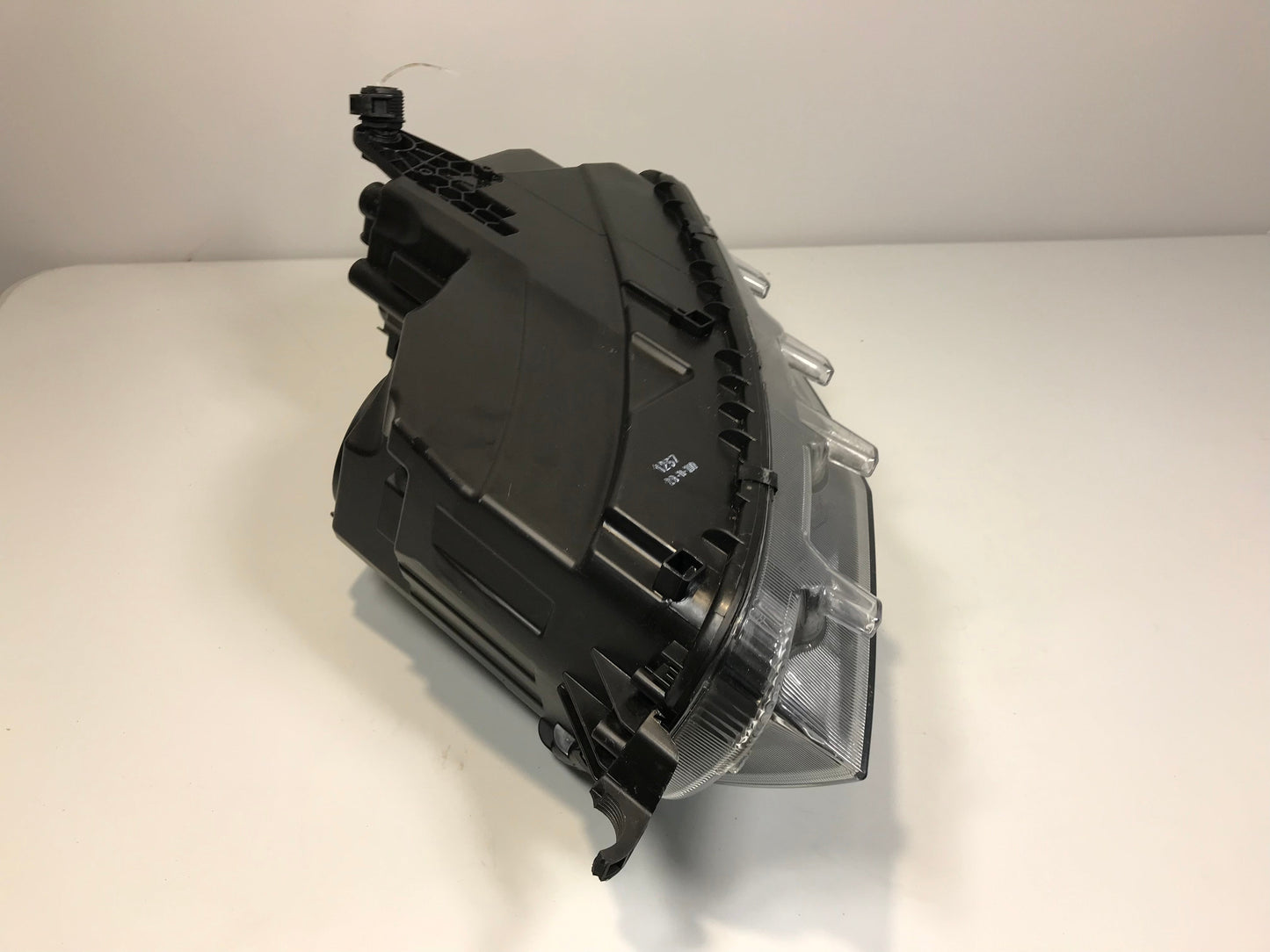Skoda Octavia 3 III 5E0 2016-2019 Front Headlight Right Side 5E1941018 ( LHD )