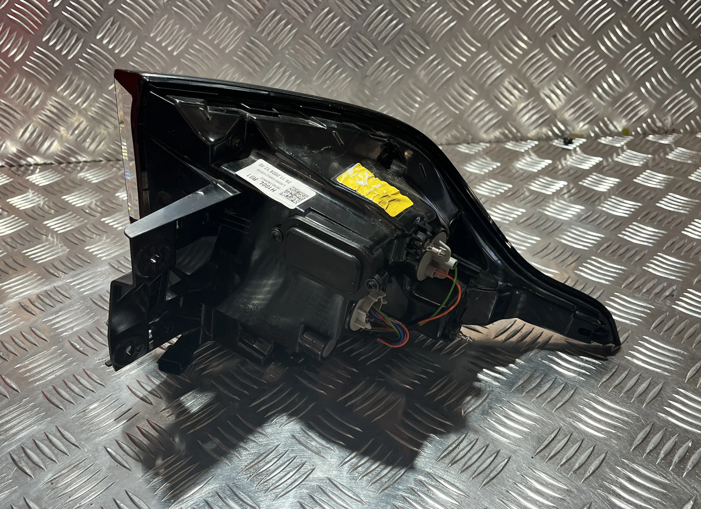 KIA SPORTAGE V NQ 2021 - LAMP LEFT REAR ( used ) 92401R2000