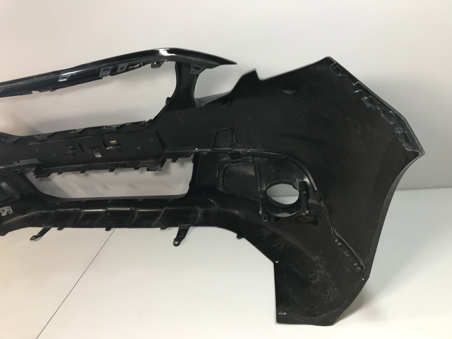Peugeot 2008 2013-2019 Front Bumper 9814116177, 1783893X, 1803198X