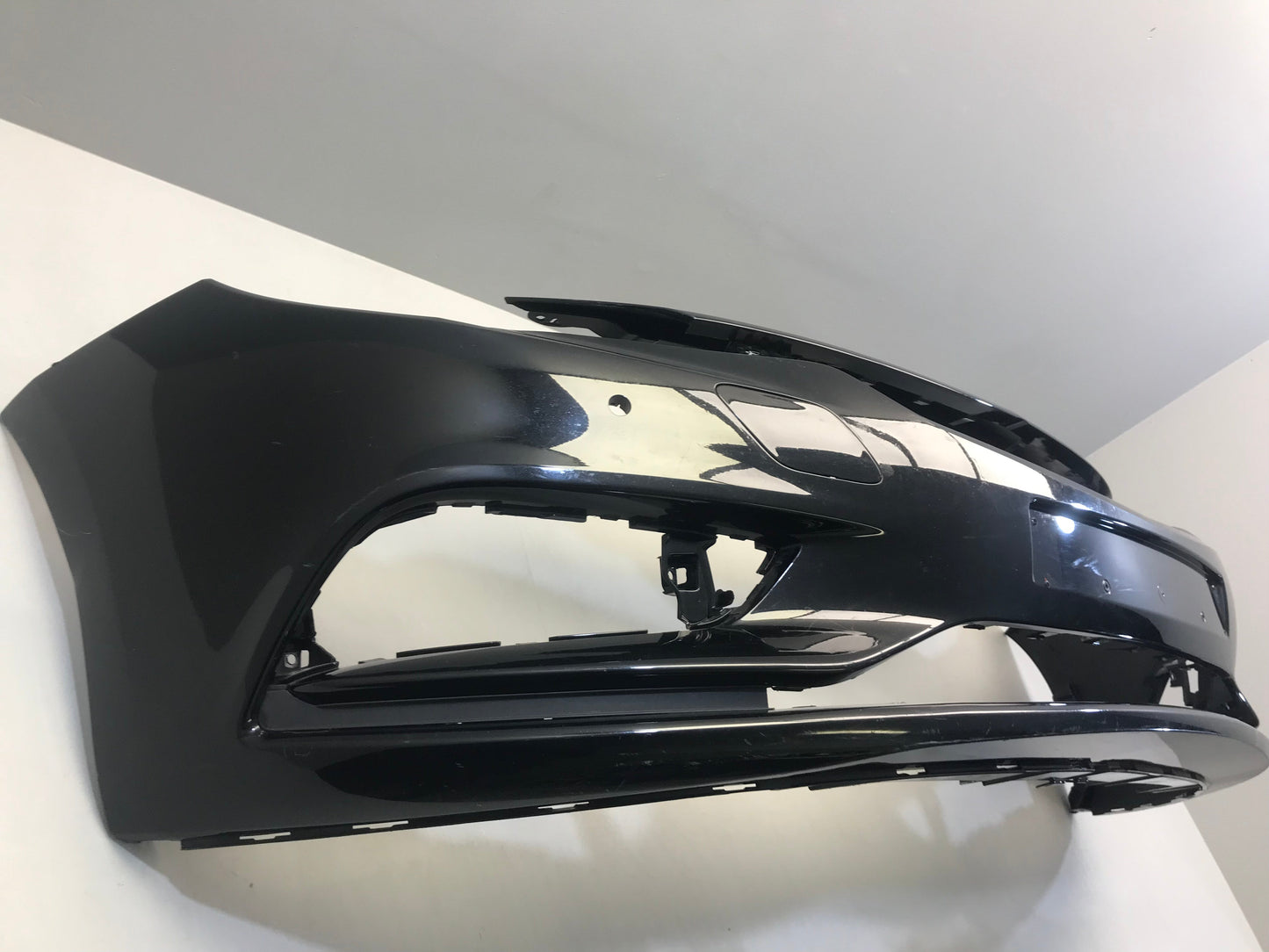 Opel / Vauxhall Astra K 2015- Front Bumper Used Genuine OEM: 39052730 / 39017250 / 2167857