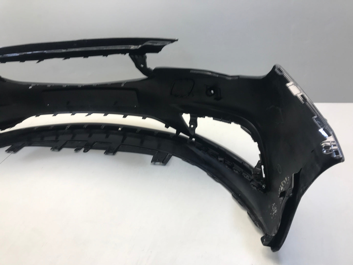 Opel / Vauxhall Astra K 2015- Front Bumper Used Genuine OEM: 39052730 / 39017250 / 2167857