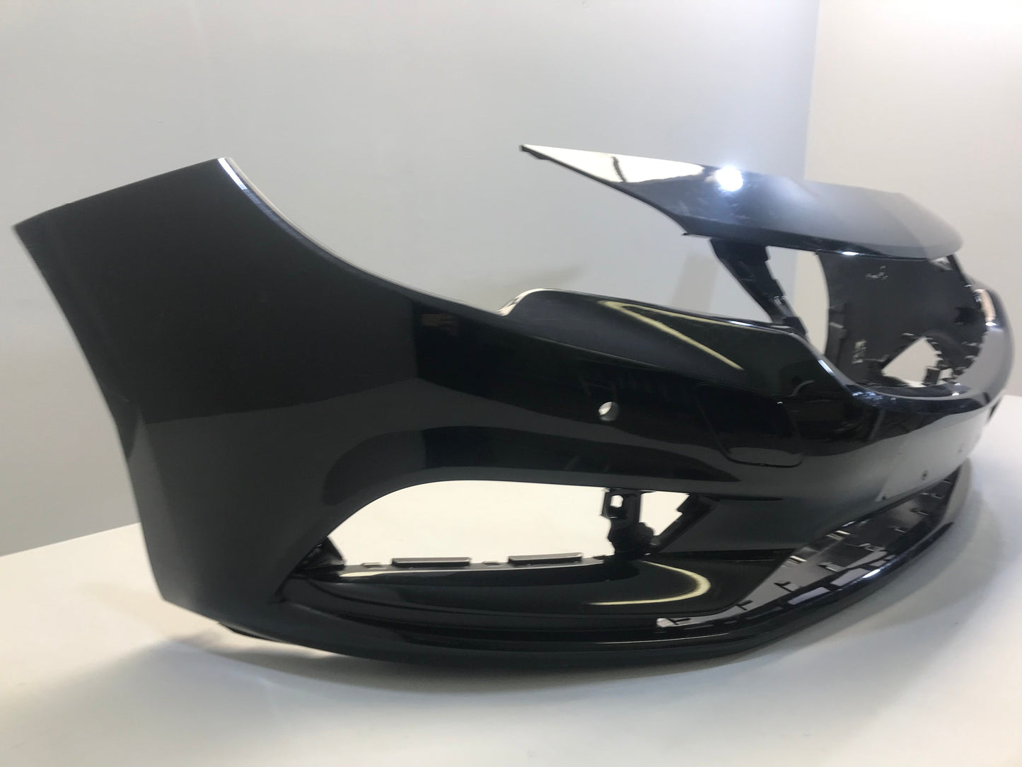 Opel / Vauxhall Astra K 2015- Front Bumper Used Genuine OEM: 39052730 / 39017250 / 2167857