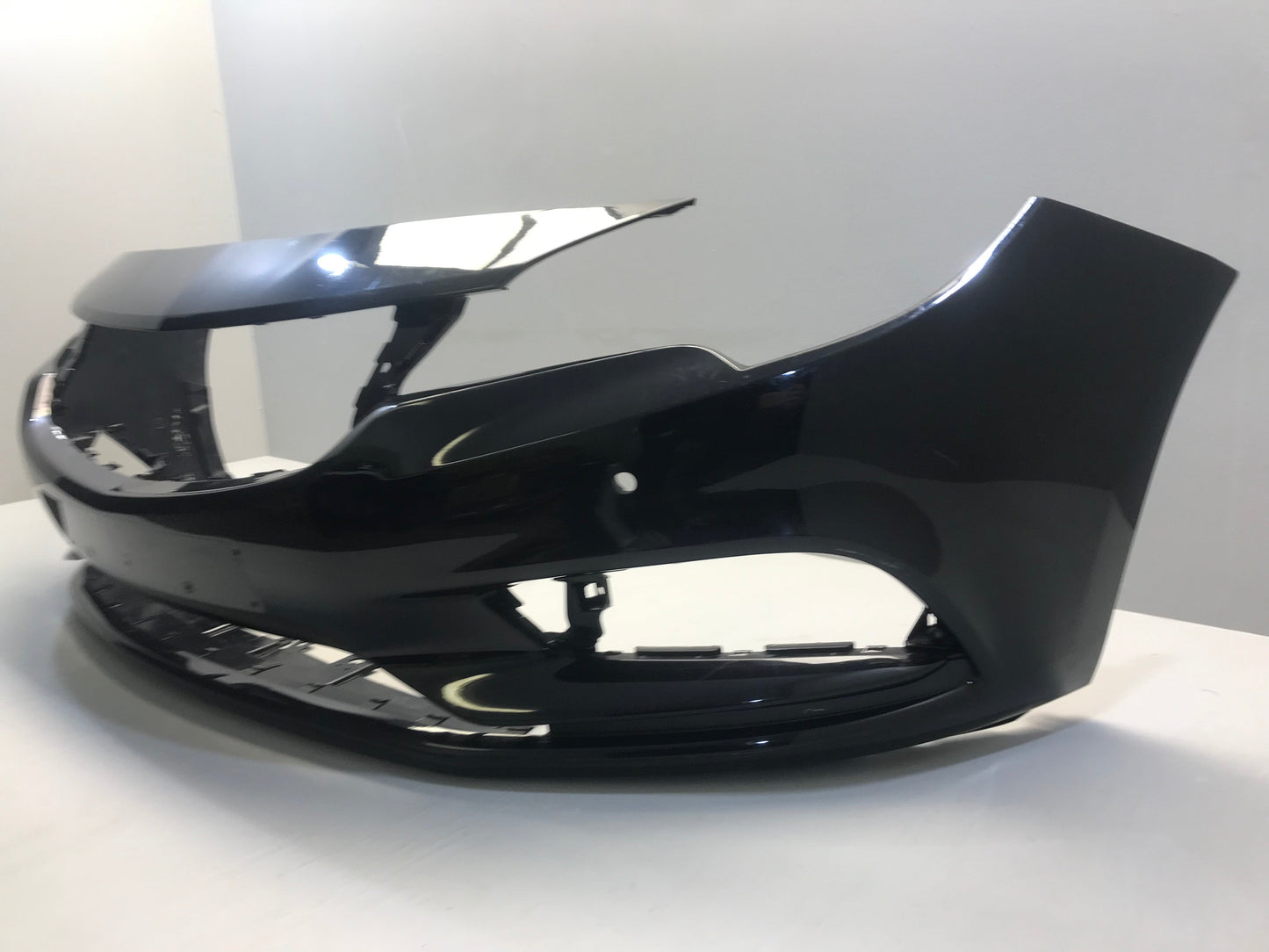 Opel / Vauxhall Astra K 2015- Front Bumper Used Genuine OEM: 39052730 / 39017250 / 2167857