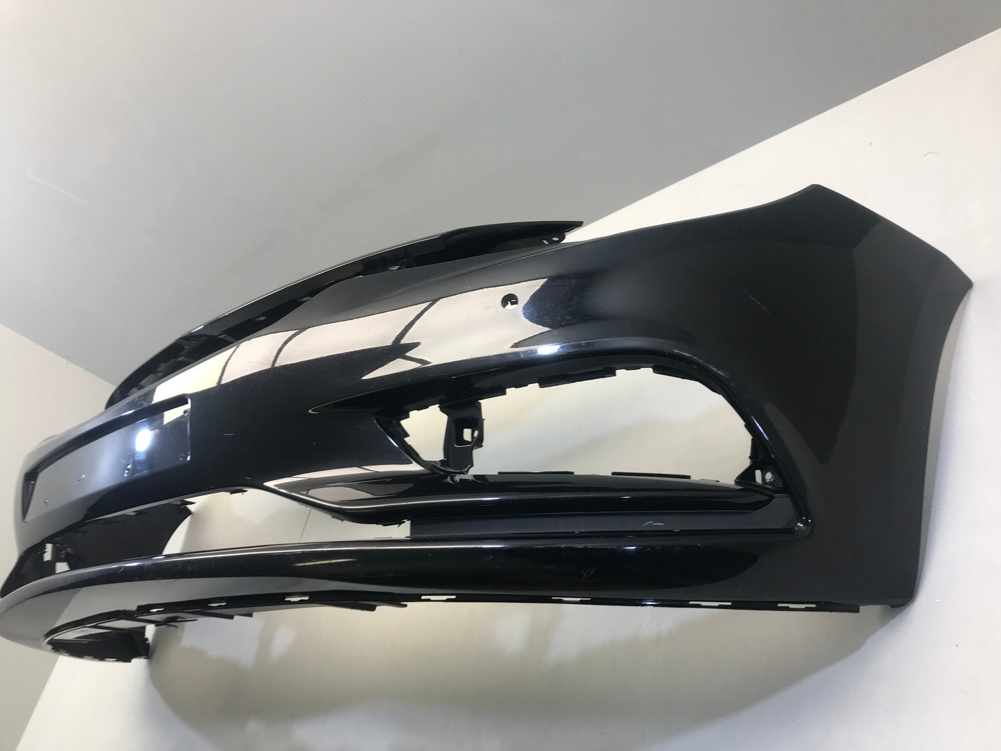Opel / Vauxhall Astra K 2015- Front Bumper Used Genuine OEM: 39052730 / 39017250 / 2167857