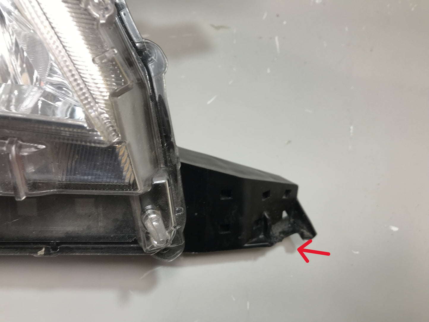 Toyota Land Cruiser 2019 Headlight Right Side Front Used RHD ( with defect ) OEM: 8113060N10